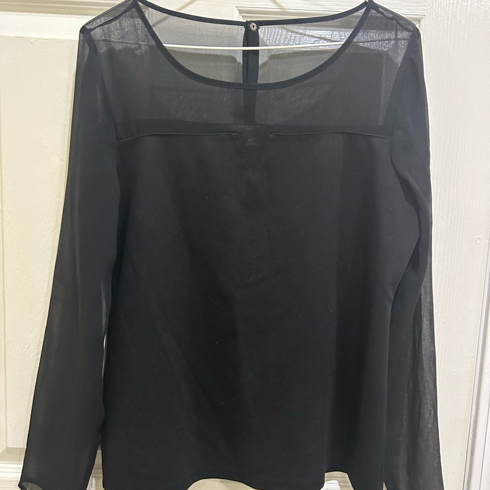 Ann Taylor Long  sleeves black Cotton front  back see trough  both  arms pre-own